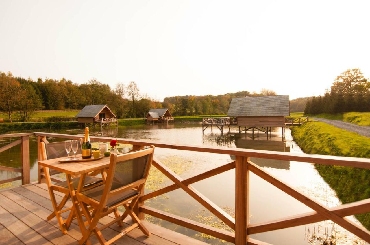 Aqualodge Hotel Insolite Ermeton-sur-Biert Exteriör bild